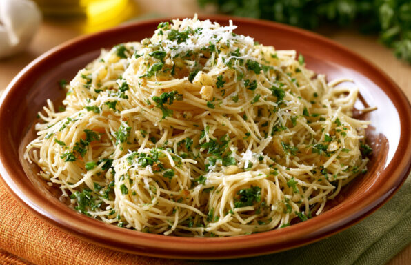 OCTOBER_RecipeImages_SimplePastaGarlicToss-1-596x384 Recipes